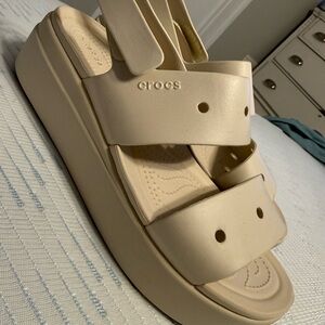CROCS Women's Beige Platform Sandals